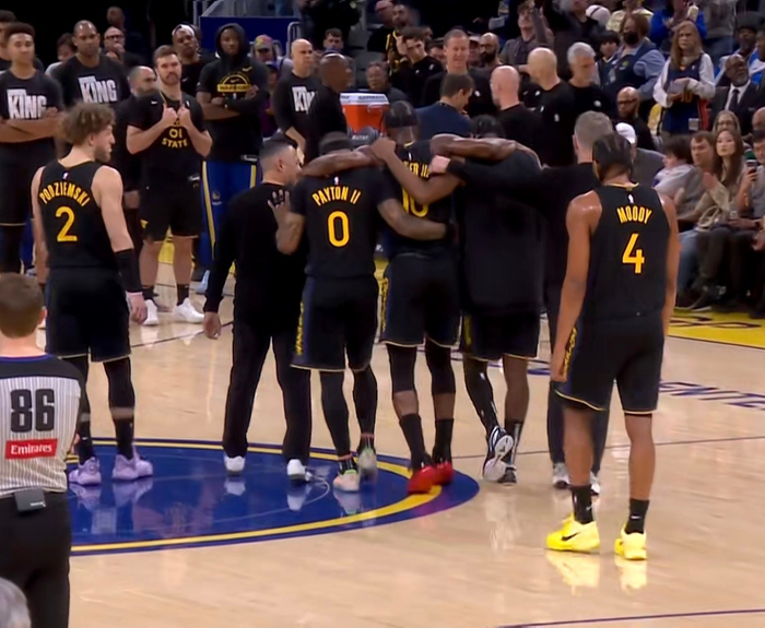 开云-巴特勒回归赛场，关键助攻首场状态亮眼，皇家马德里观众沸腾！的简单介绍