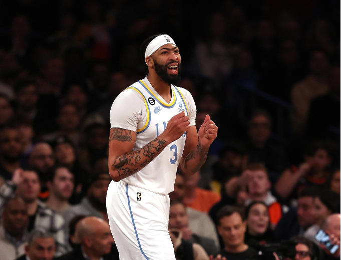 开云体育-关于浓眉哥迎来三赛季高光表现，西班牙队球迷沸腾！的信息